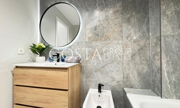 Herverkoop - Apartments -
Torrevieja - Torrevieja Centro