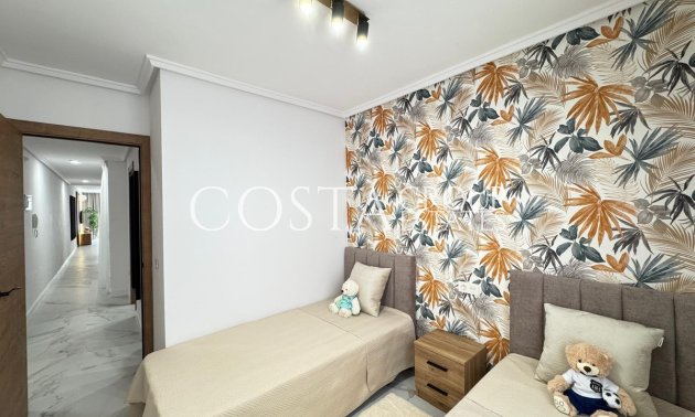 Herverkoop - Apartments -
Torrevieja - Torrevieja Centro