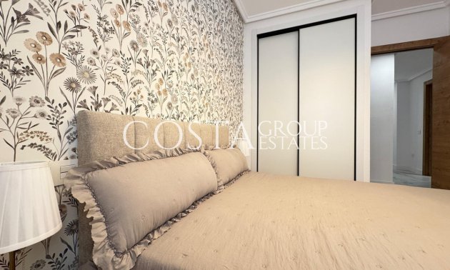 Herverkoop - Apartments -
Torrevieja - Torrevieja Centro