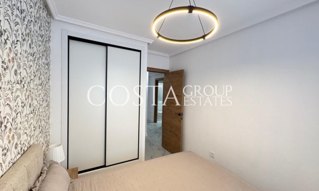 Herverkoop - Apartments -
Torrevieja - Torrevieja Centro