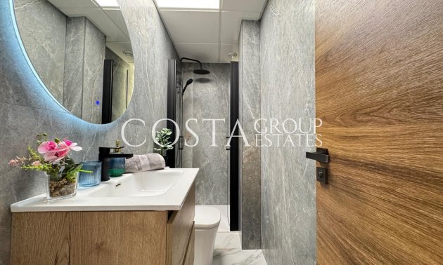 Herverkoop - Apartments -
Torrevieja - Torrevieja Centro