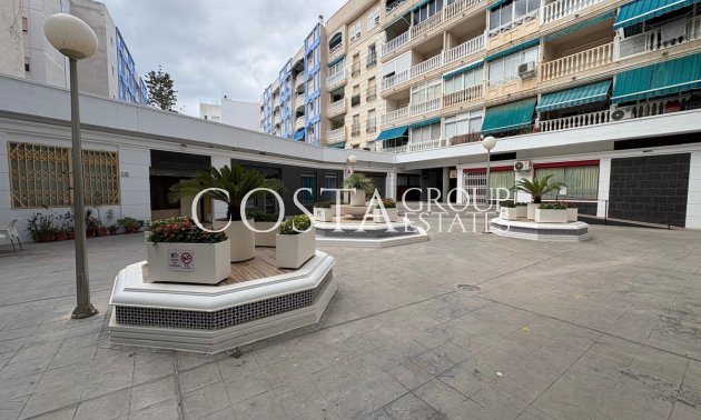 Resale - Apartments -
Torrevieja - Torrevieja Centro