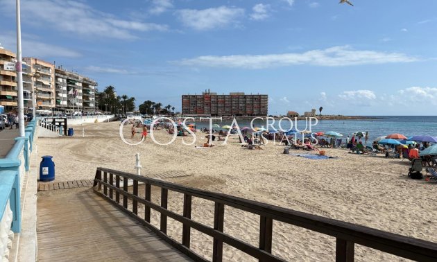 Resale - Apartments -
Torrevieja - Torrevieja Centro