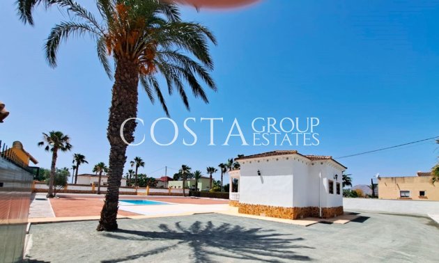 Herverkoop - Villa -
Catral - Catral - Country