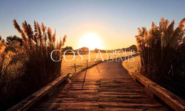 Nowy budynek - Willa -
Pilar de la Horadada - Lo Romero Golf