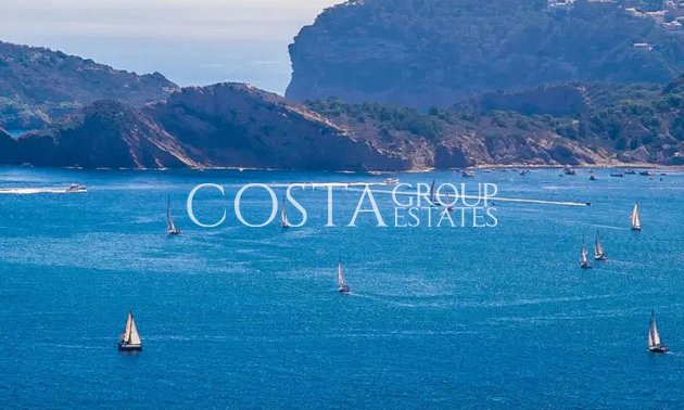 Resale - Villa -
Teulada - Moraira