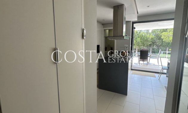 Resale - Apartments -
Orihuela - Villamartin