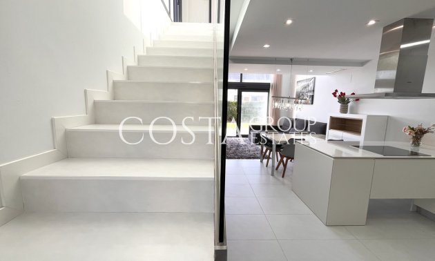 Odsprzedaż - Willa -
Orihuela - Los Dolses