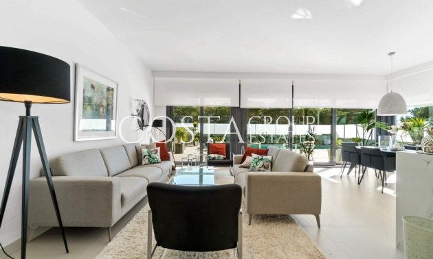 Resale - Villa -
Orihuela - Campoamor