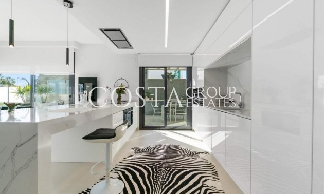 Resale - Villa -
Orihuela - Campoamor