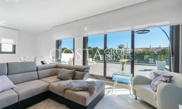 Resale - Villa -
Orihuela - Campoamor