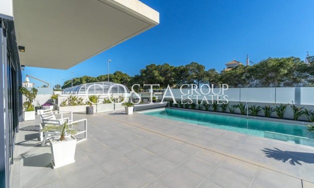Resale - Villa -
Orihuela - Campoamor