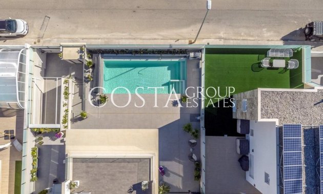 Resale - Villa -
Orihuela - Campoamor