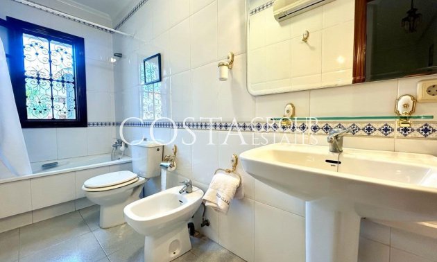 Herverkoop - Villa -
Orihuela - La Zenia