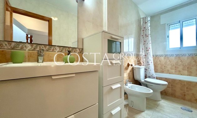 Resale - House -
Orihuela - Campoamor