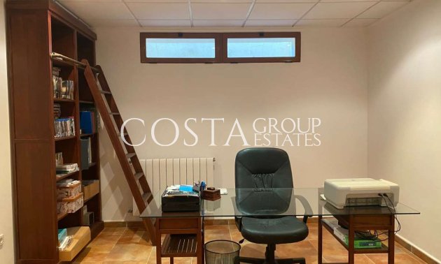 Odsprzedaż - Willa -
Teulada - Moraira