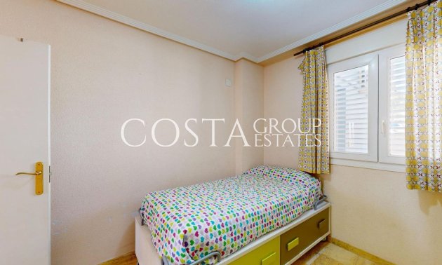 Resale - Apartments -
Orihuela - Campoamor