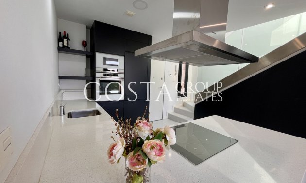 Herverkoop - Villa -
Orihuela - Villamartin