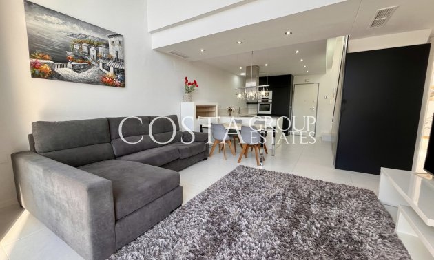 Herverkoop - Villa -
Orihuela - Villamartin