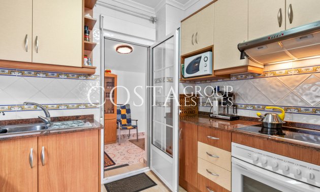 Resale - House -
Torrevieja - Torrevieja Centro