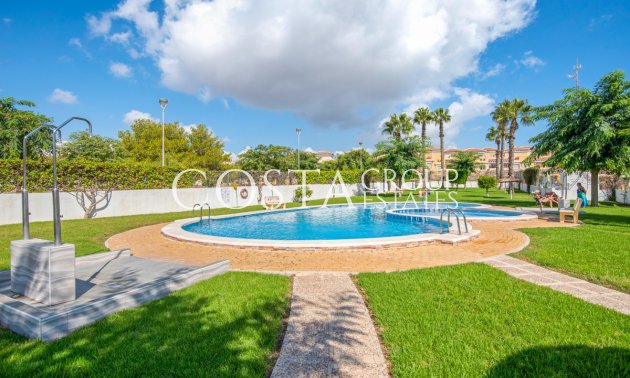 Resale - House -
Torrevieja - Torrevieja Centro