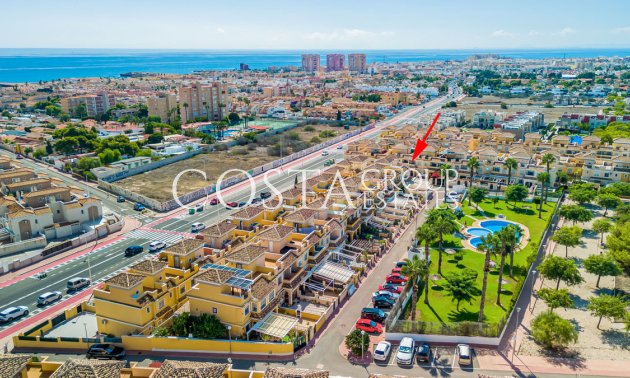 Resale - House -
Torrevieja - Torrevieja Centro