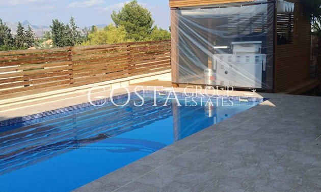 Revente - Villa -
Fortuna - El Reloj