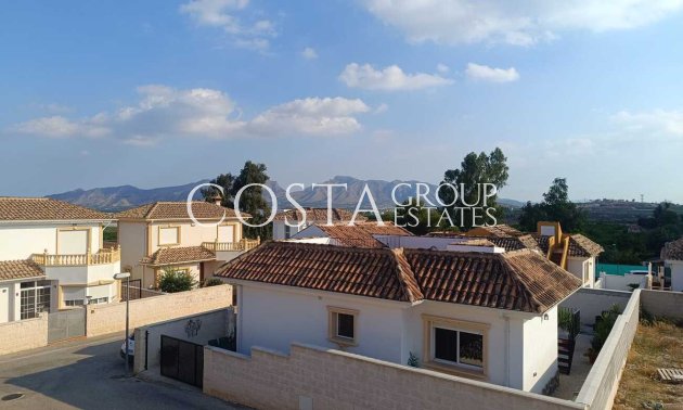 Revente - Villa -
Fortuna - El Reloj