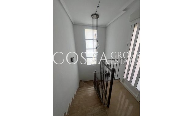 Revente - Villa -
Fortuna - El Reloj