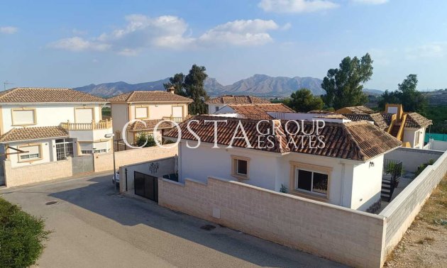 Revente - Villa -
Fortuna - El Reloj