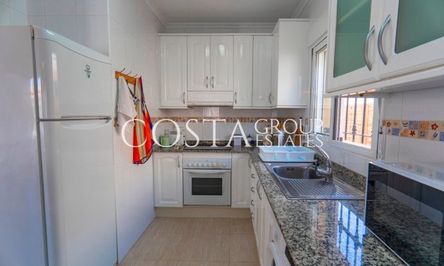 Revente - Villa -
Urbanización El Raso