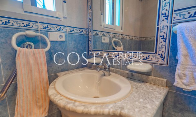 Revente - Villa -
Urbanización El Raso