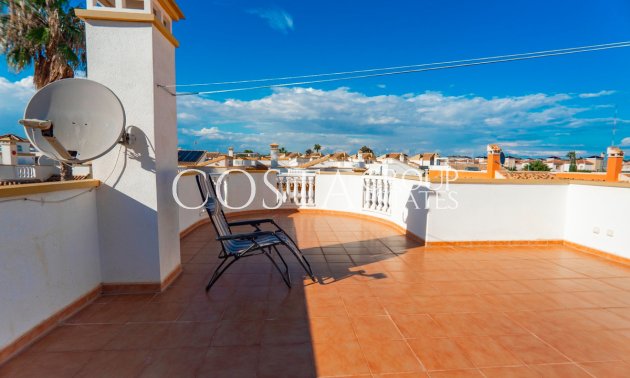 Revente - Villa -
Urbanización El Raso