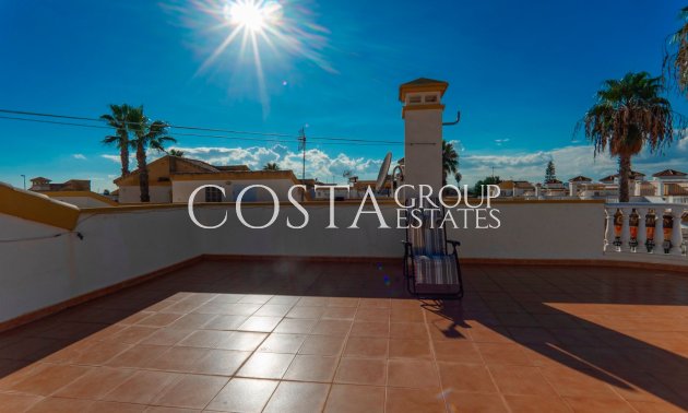 Revente - Villa -
Urbanización El Raso