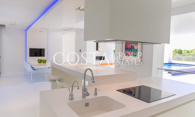 Odsprzedaż - Willa -
Teulada - Moraira