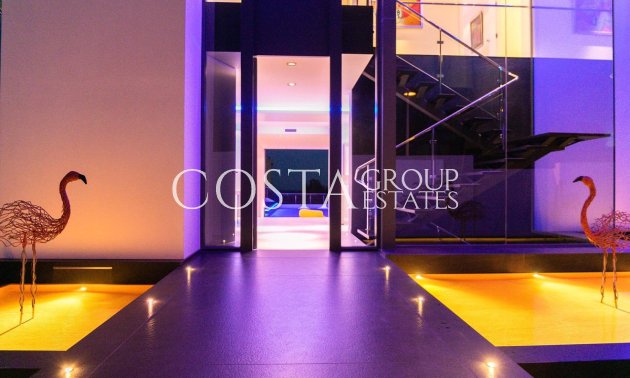 Odsprzedaż - Willa -
Teulada - Moraira