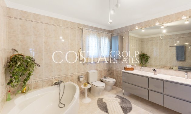 Herverkoop - Villa -
Teulada - Moraira