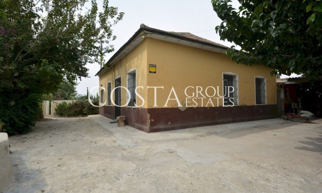 Revente - Villa -
Almoradí - Almoradi Centro