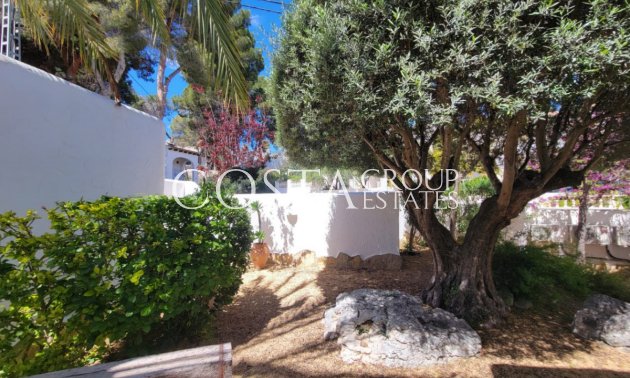 Resale - Villa -
Teulada - Moraira