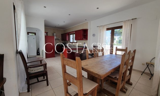 Resale - Villa -
Teulada - Moraira