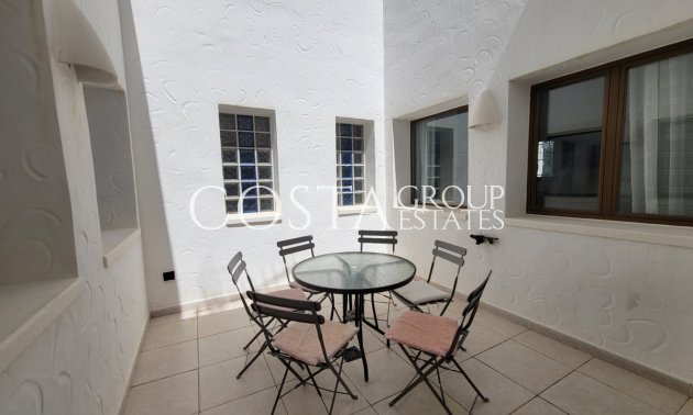 Resale - Villa -
Teulada - Moraira