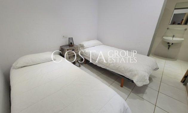 Resale - Villa -
Teulada - Moraira