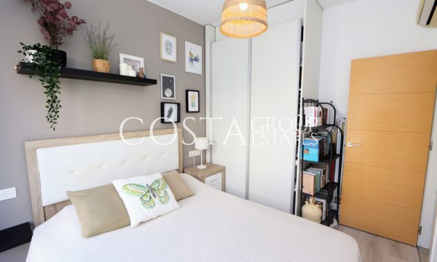 Odsprzedaż - Willa -
Orihuela - La Zenia