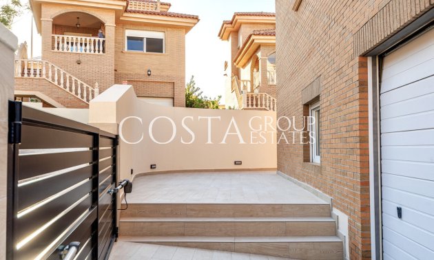 Herverkoop - Villa -
Rojales - Rojales Centro