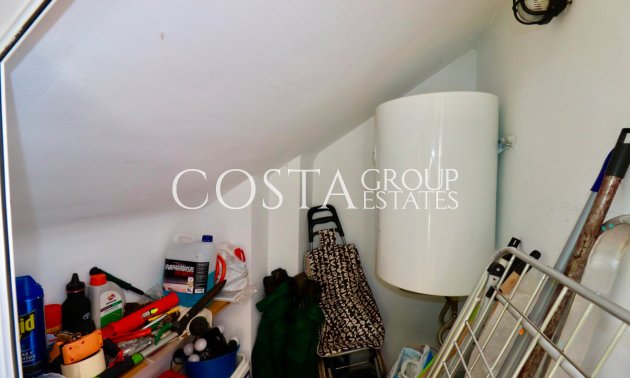 Revente - Villa -
Urbanización El Raso