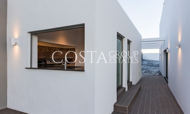 Resale - Villa -
Teulada - Moraira