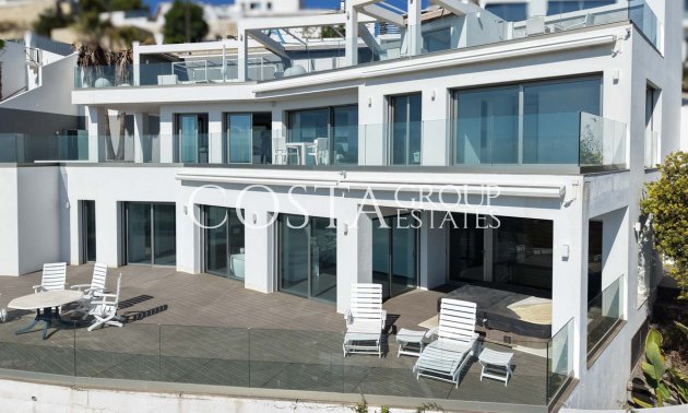 Resale - Villa -
Teulada - Moraira