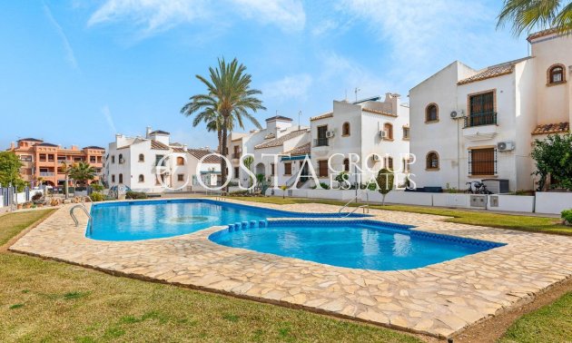 Resale - Apartments -
Orihuela - Villamartin