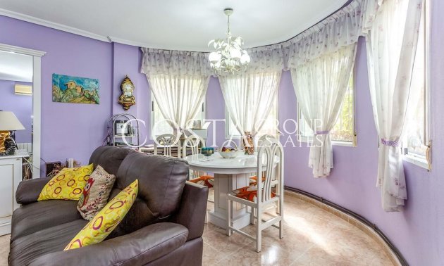 Revente - Maison -
Orihuela - Orihuela Costa