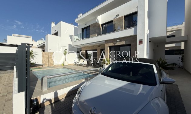 Herverkoop - Villa -
Los Montesinos - Los Montesinos Centro